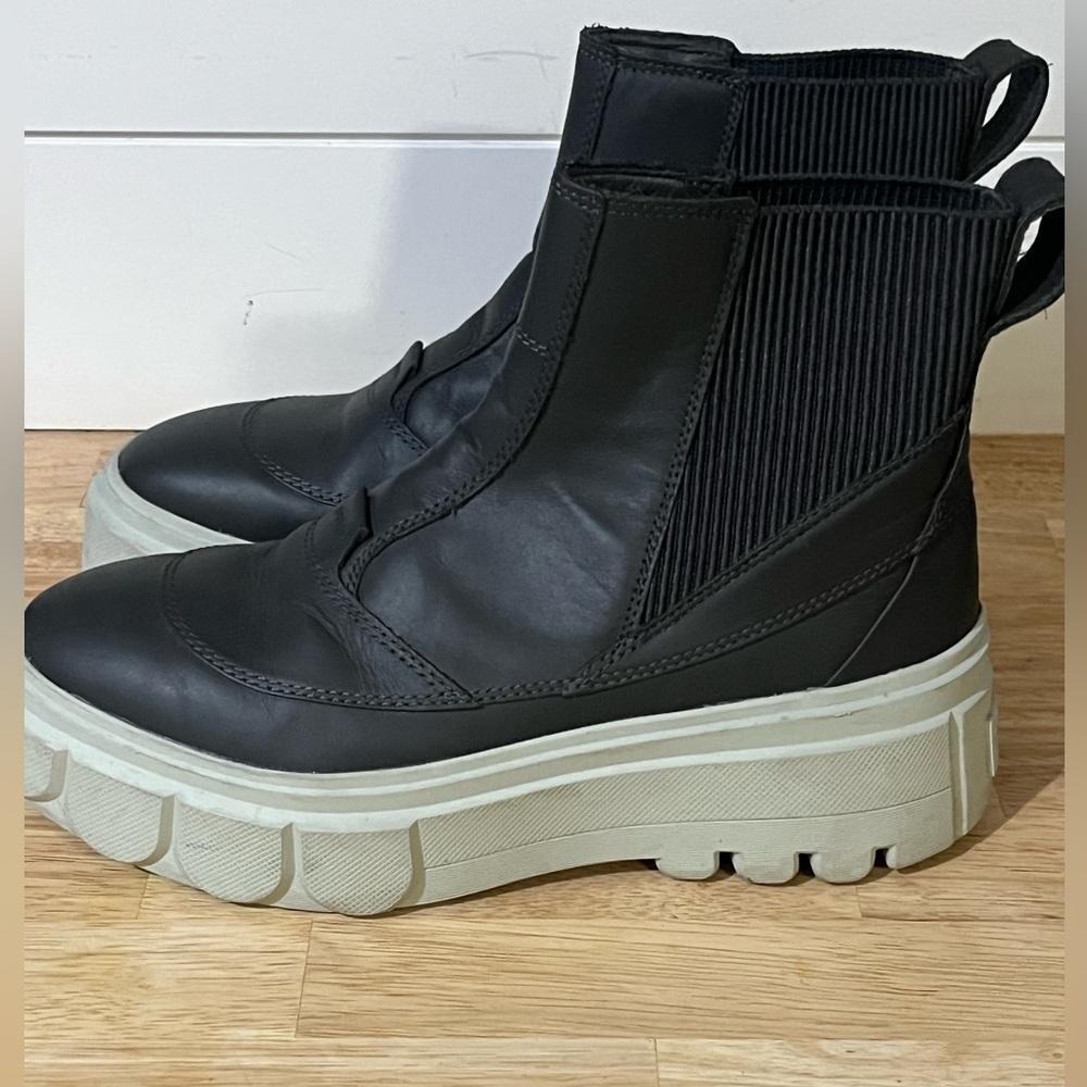 Sorel Caribou X Rubber Chunky Waterproof Boots - Picture 2 of 8